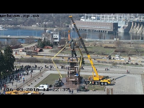 У Запоріжжі почався демонтаж найбільшого пам’ятника Леніну в Україні (онлайн ТРАНСЛЯЦІЯ)