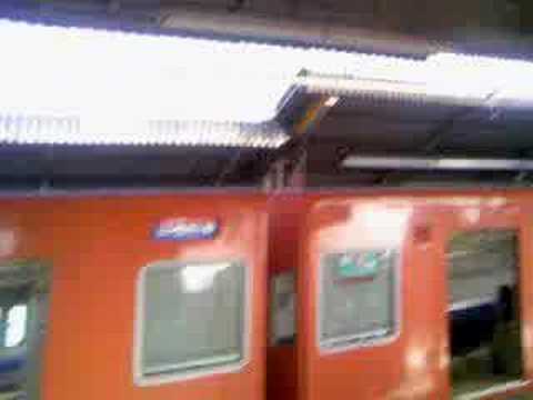 西九条駅ホーム