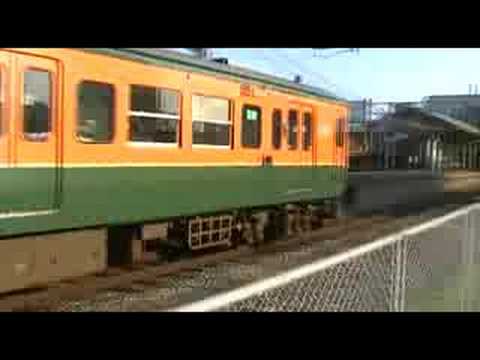 JR江原駅を発車する113系5300番台