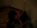 Emma på uppäcksfärd i huset