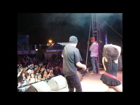 Yomo  -  Descara / Me Gustas Tu @ Justas (2011)
		 