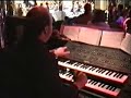 Dan Del Luri canta: Brasil y Tell Me Cuando
