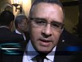 Amigos y funcionarios de gobierno dan p