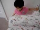 videos de Maleka : cute baby girl playing 73