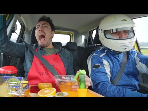 Ad - TheJackaL e Ford Italia presentano il primo format di cucina ad alta velocità. Riuscirà Ciro a improvvisarsi chef su un circuito da corsa, a bordo di una Ford EcoSport? Il piatto del giorno...