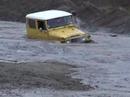The mighty V8 FJ40 in the mud (uncut no music)