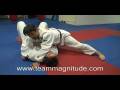 videos de TeamMagnitude_SideMountLapelChokesWithGi.wmv