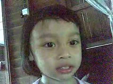 Shasha yang curious dirinya dirakam