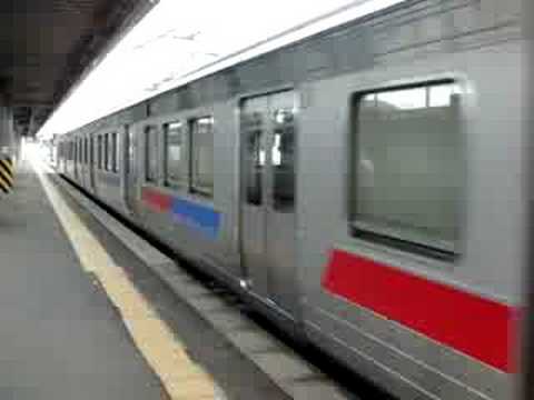 811系　熊本駅入線