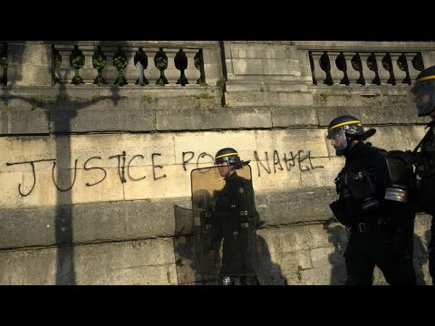 Frankreich: Fünf französische Polizisten nach dem T ...