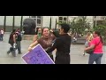 abrazos gratis    free hugs medellín colombia