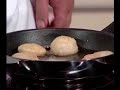 Buñuelos de crema con aroma de anís Buñuelos de crema con aroma de anís