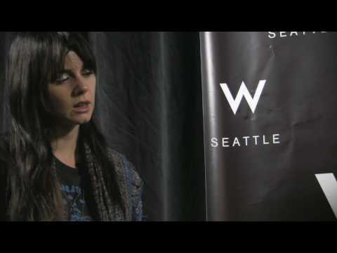 Mia Kirshner