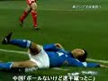 これは、アメフト？ 格闘技？ サッカーをして欲しい。。