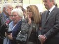 lors de l'enterrement de monsieur pierre mondy le 20/09/2012 � l'�glise st honor� d'eylau , alain delon , mireille darc , line renaud ,robert hossein , marc ...