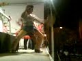 CANTANTE DEL  GRUPO ESSSZ EN APRIETOS CON DOS PU�ALES
