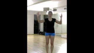 Female Workout Routine: Lunges video 3 of 4