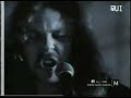 This is a clip which heavy metal singer signs a classic Persian song!!