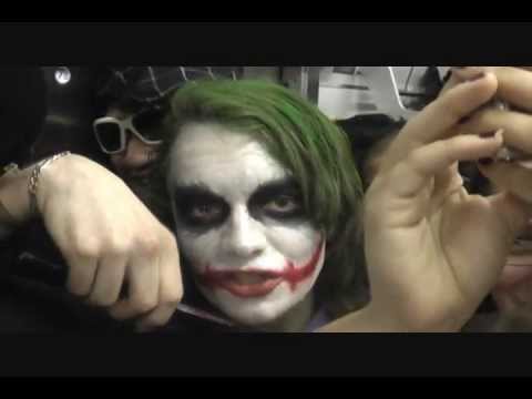 Tokyo Yamanote Halloween Train rides again and we get rockstar treatment.