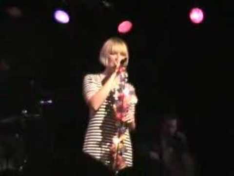 Sia Lentil