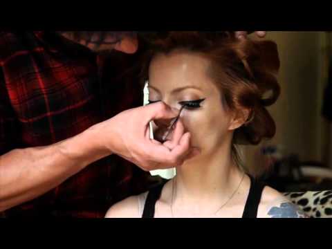 Julia Petit making of capa revista Gloss Video