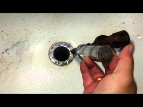 how to remove the drain in a bathtub