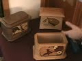 How to open a wooden urn
