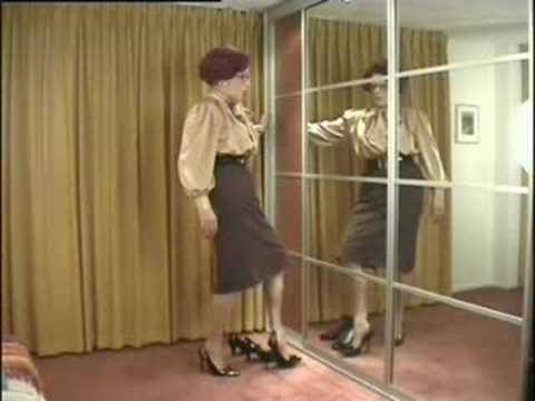 wandanylon - Mrs. Wanda Nylon prepares herself to go out to the opera.