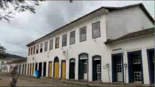 GlobeTrotter Jon Haggins TV in Paraty, Rio de Janeiro, Brazil