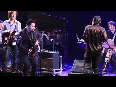 Tran Manh Tuan and Koh-Mr Saxman with Unit Asia.mov