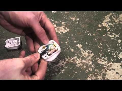 how to replace a fuse uk
