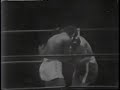 trecho de luta em 1971 no gin�sio do ibirapuera em s�o paulo. treinador ant�nio carollo., narra��o orlando duarte. servilio de oliveira � o primeiro brasileiro a conquistar uma medalha ol�mpica. campe�o brasileiro e sul americano moscas, invicto como profissional., 20 lutas e 20 vit�rias.