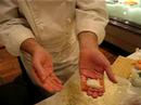 Sushi Gaijin demonstrates 3-touch sushi forming Sushi Gaijin demonstrates 3-touch sushi forming