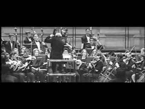 Lukas Foss conducts Apostolos ...