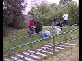 Převoz vod do školy, kde budou použity k obsluze lidí u maturit.