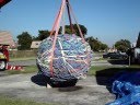 videos de (Crane Lift) ~Megaton~ World's Largest Rubber Band Ball 9,032 LBS