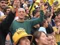 www.hinchadamanya.uy.nu... La banda de Peñarol cantando 