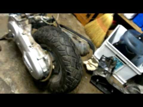 how to change the oil on a yamaha zuma
