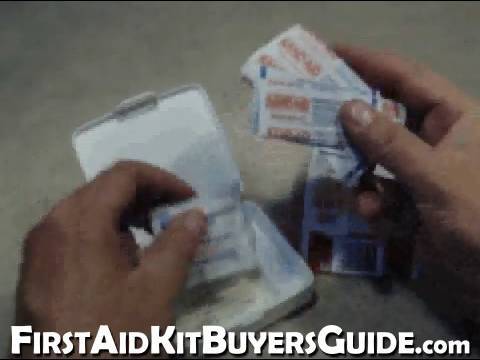 xIRAxFiveSeven - Quick Review of a simple 99¢ First Aid kit First Aid Kit Buyers Guide http://www.firstaidkitbuyersguide.com A video gear review from Gear-Reviews.net http://...