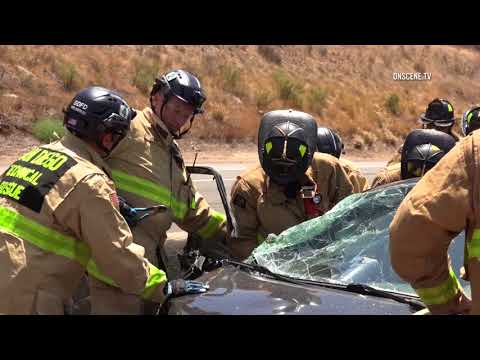San Diego: I-15 Crash with Rescue 08022018