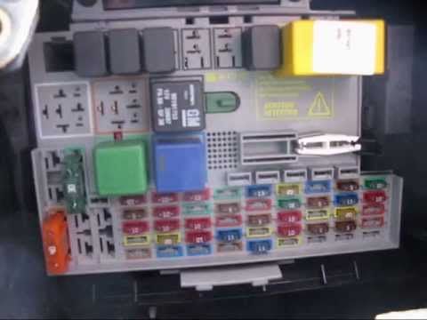 how to change a fuse in a vauxhall zafira