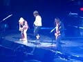 RHCP - Give It Away (Continental Airlines Arena)