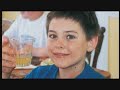 Two hundred and fifty thousand school students walked in memory of missing teenager Daniel Morcombe.The Walk for Daniel Day is currently based in Queensland but the Morcombe family is hoping to spread the campaign nation-wide.Elisha Hulme reports.NOTE - Queensland Police is offering a $250,000 reward for any information into Daniel's whereabouts.See http://www.police.qld.gov.au/News+and+Alerts/rewards/m/morcombe.htm