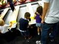 yahir jugando en chuke cheese 2