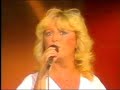 Kicki Danielsson sjunger p� Momarkedet 1983