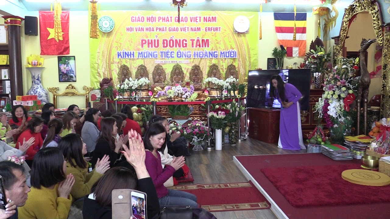 CS TRỊNH THU HƯƠNG TẠI ´TIỆC ÔNG HOÀNG 10´ PHỦ ĐỒNG TÂM
