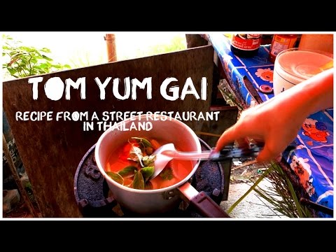 Tom yum gai - Sour and spicy soup with chicken