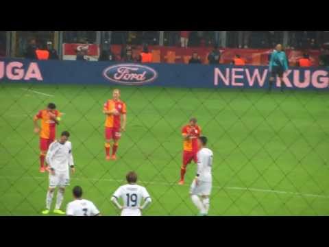 gs - Galatasaray 3-2 Real Madrid Wesley Sneijder GOOOLL!!! (Tribünden Çekim) 09.04.2013 GOLLER: Emanuel Eboue,Wesley Sneijder,Dider Drogba. | Man of the match=Wes...