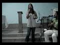 Marissol cantando