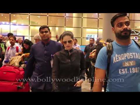 Sunny Leone Spotted At Airport